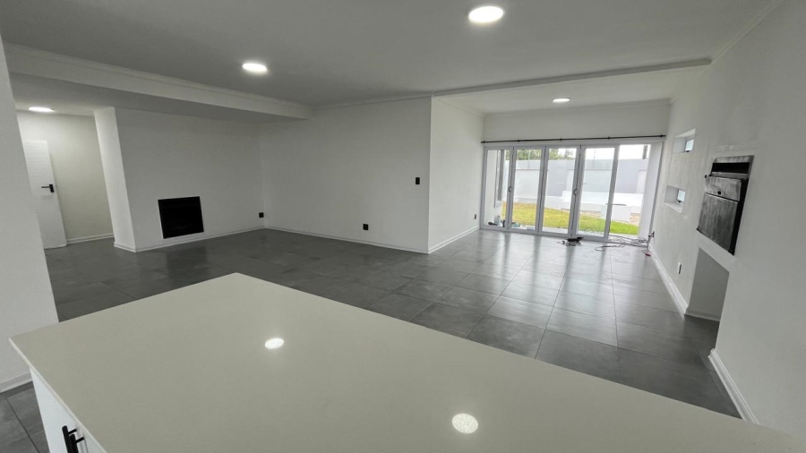 3 Bedroom Property for Sale in Aston Bay Eastern Cape